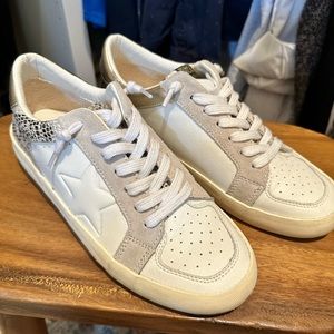 Sz 8.5 Vintage Havana Sneakers. Used 3x